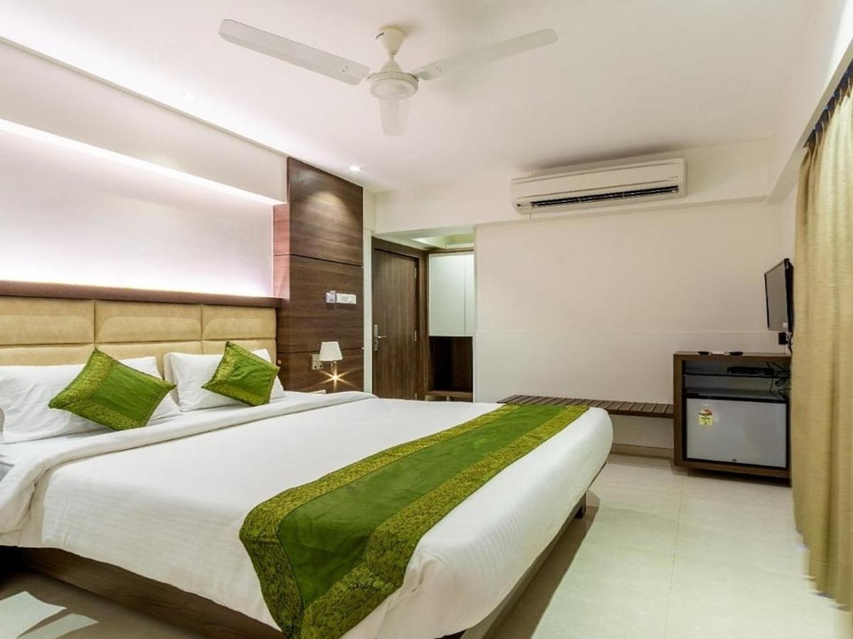 Hotel Laxvas Thane Luaran gambar